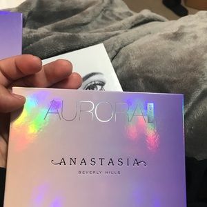 Anastasia highlighter